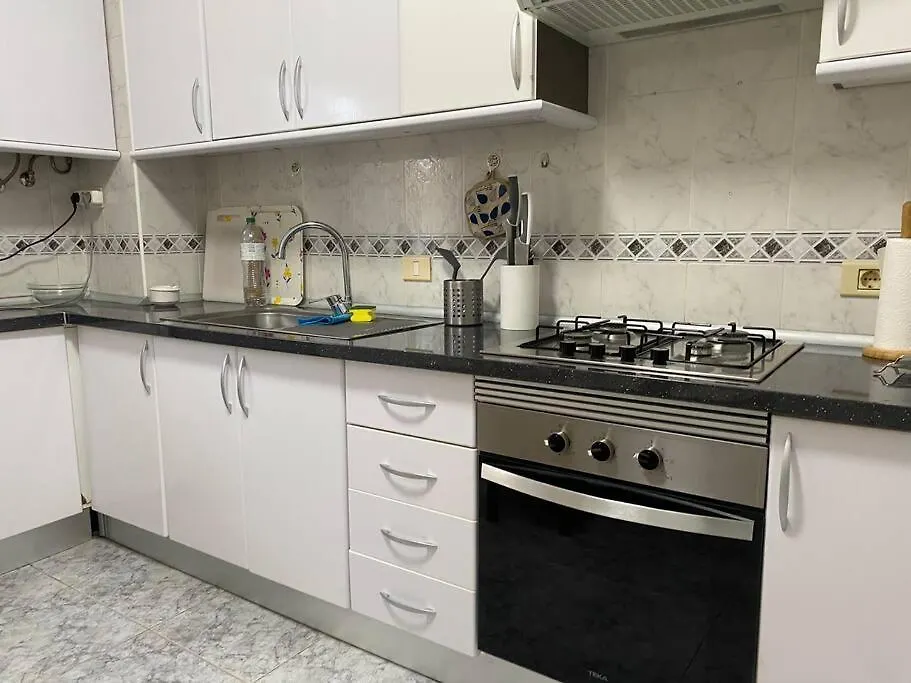 Three Bedroom Flat With Terrace ile iletişim
